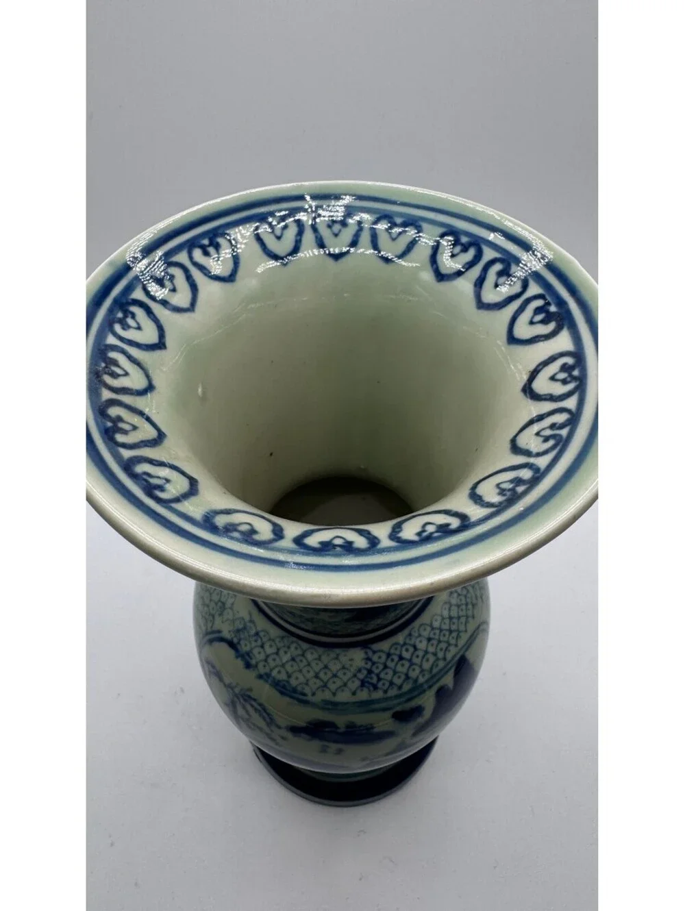 Vintage Chinese Blue White Porcelain Landscape Vase Chinoiserie 10.5